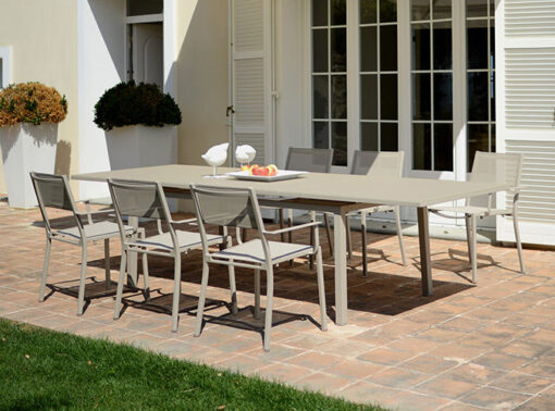 This extendable table accommodates to your needs. Whether you having a small dinner or a holiday party, seating room will no longer be a worry with its features.