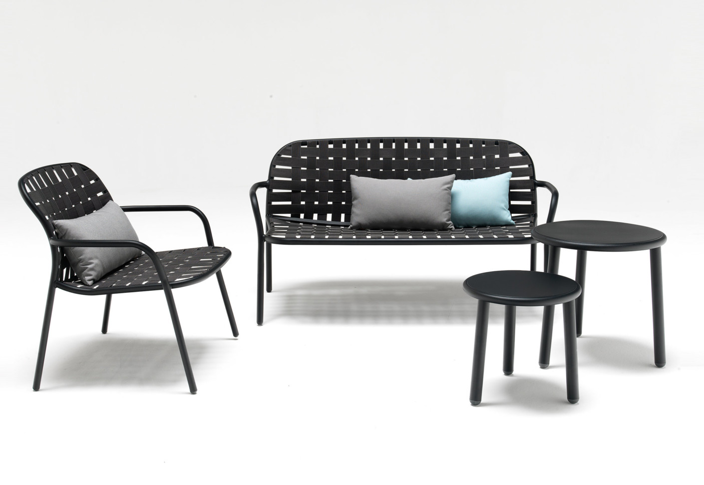 1300 1500c Round Low Any Color Side Table