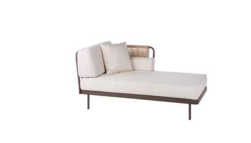 Luxurious daybed