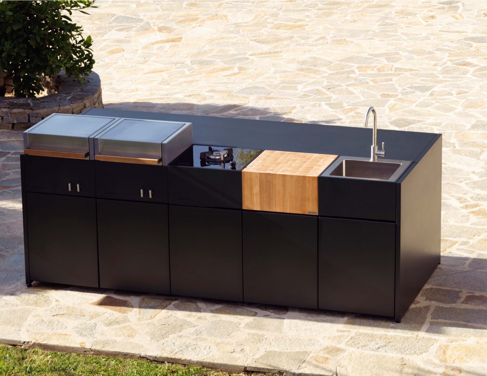 Modern Luxury Custom Outdoor Kitchen Island