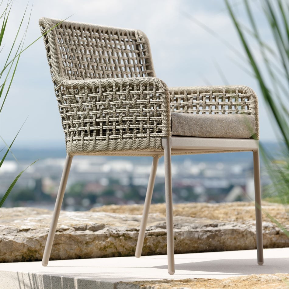 Contemporary Powder Coated Aluminum Rope Outdoor Dining Chair Luxury 5 star