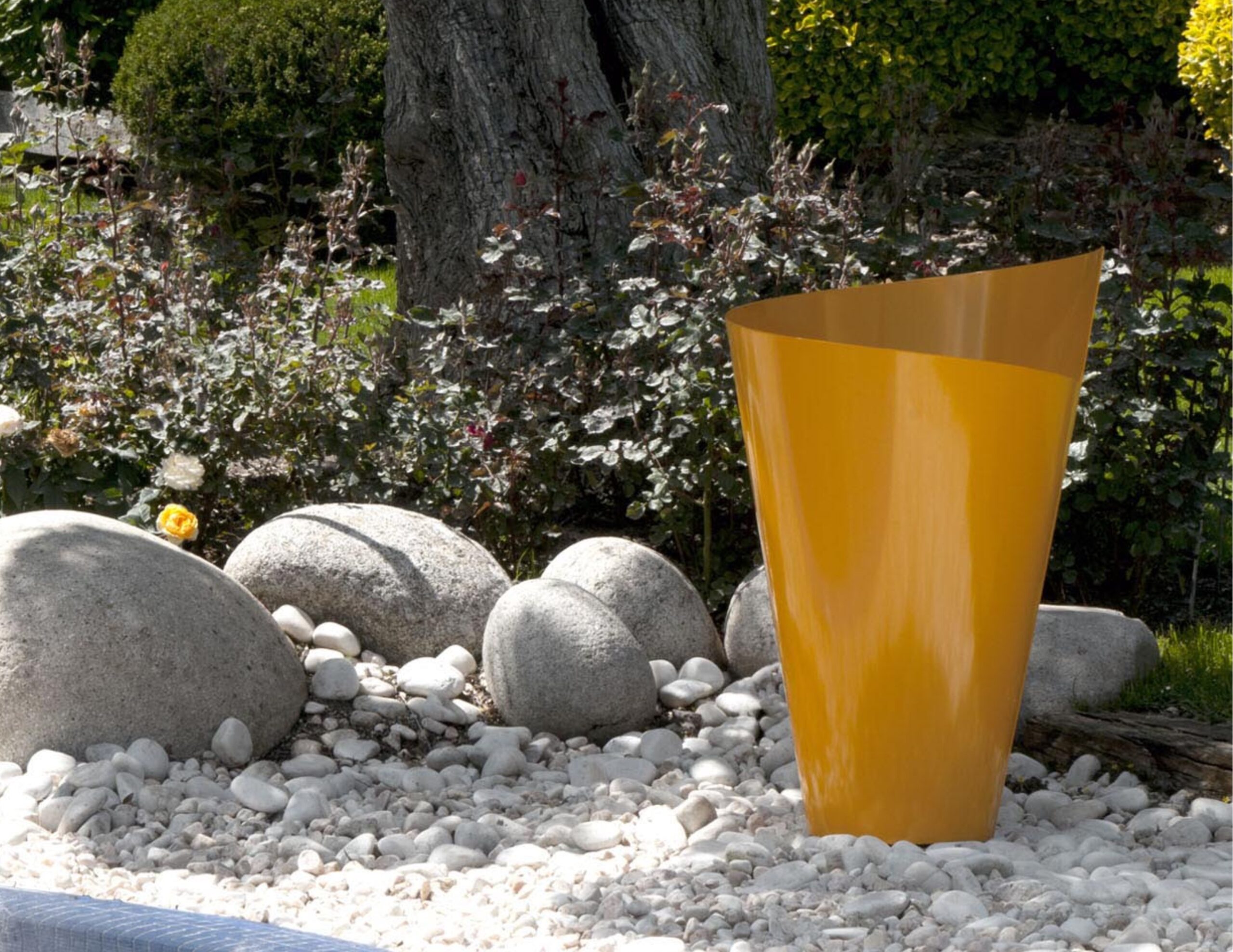 Nautilus Luxury Stainless Steel Custom Planter RAL Colors - Couture Outdoor