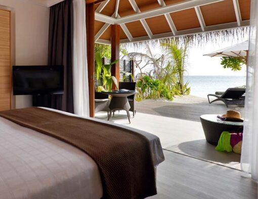 florida beach bob wicker chaise lounge best hotel furniture beach ocean maldives luxury villa resort all-weather weatherproof